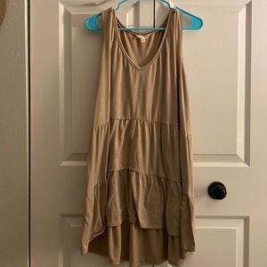 Beige v-neck tank
